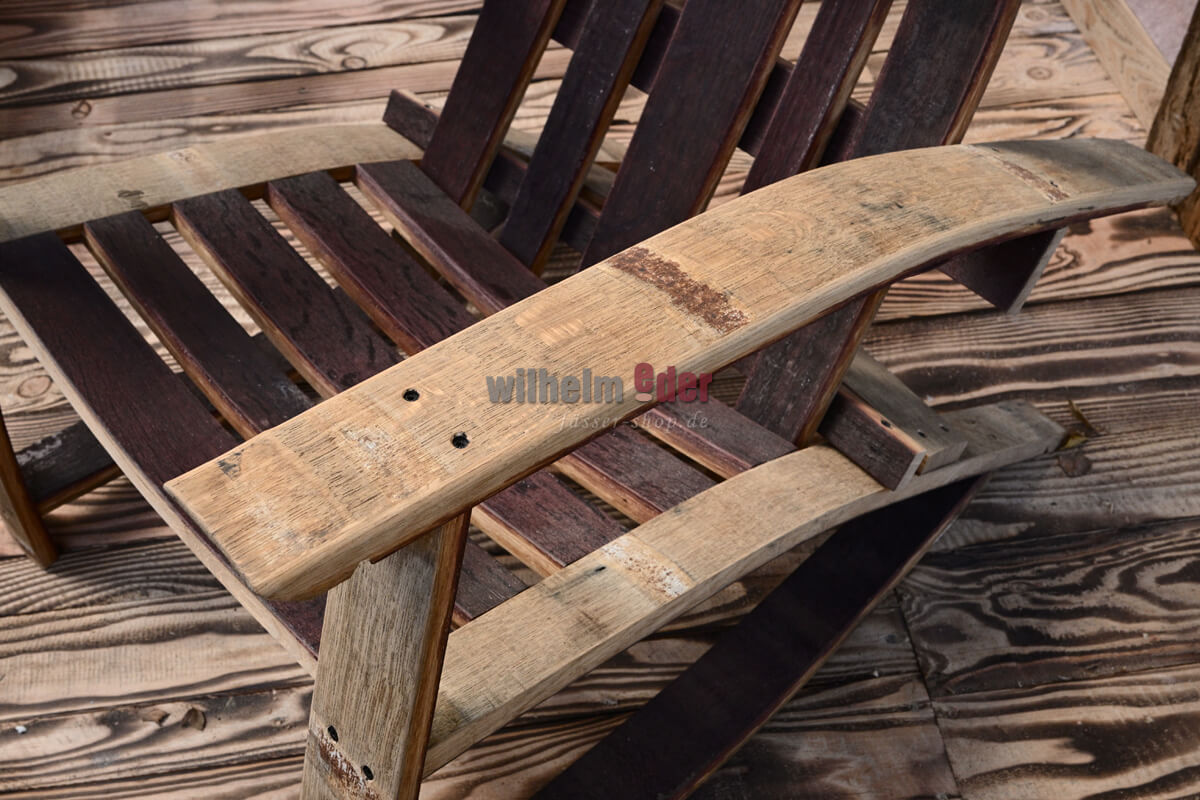 Sitzgruppe_mit_tisch_stuhl_bank_grill_lounge_stuhl_3