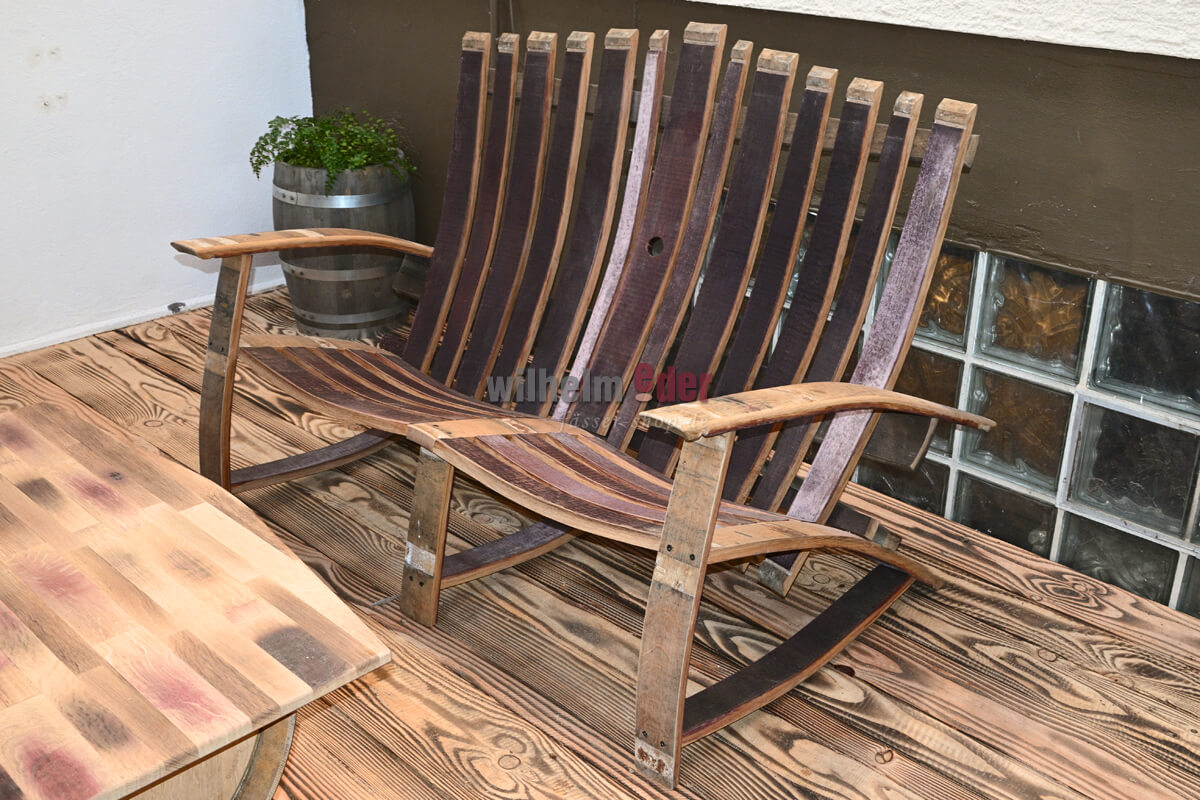 Sitzgruppe_mit_tisch_stuhl_bank_grill_lounge_bank_1