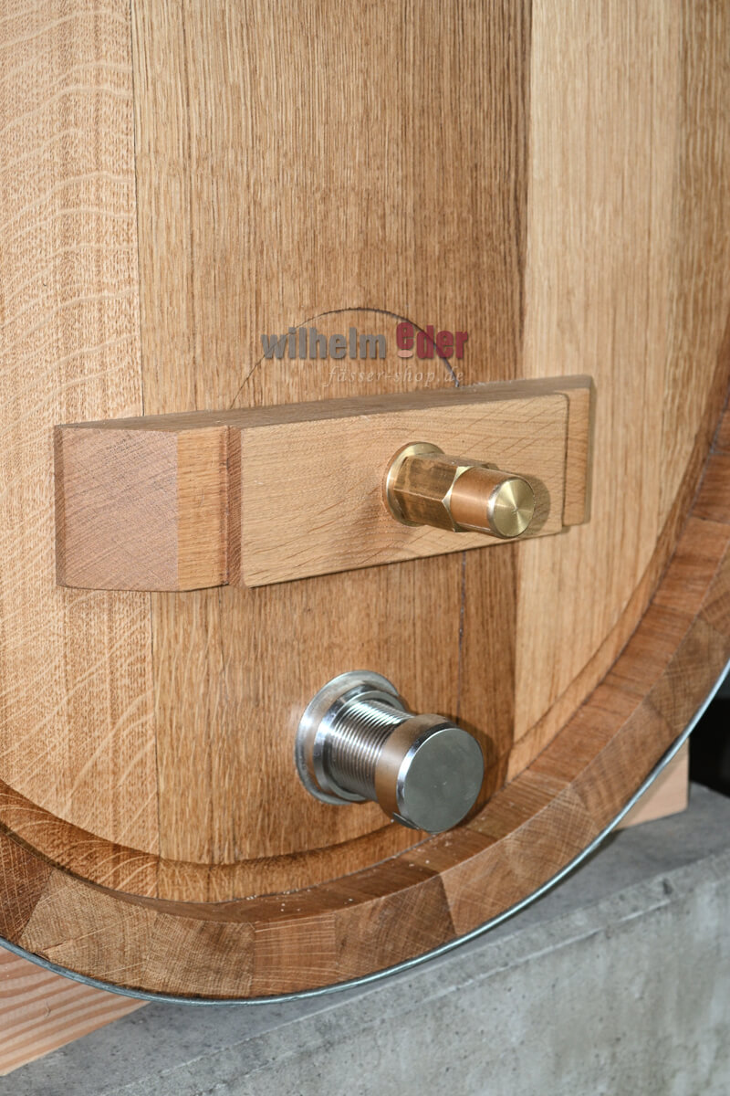 grossfass_oval_300l_600l_holztuer_5