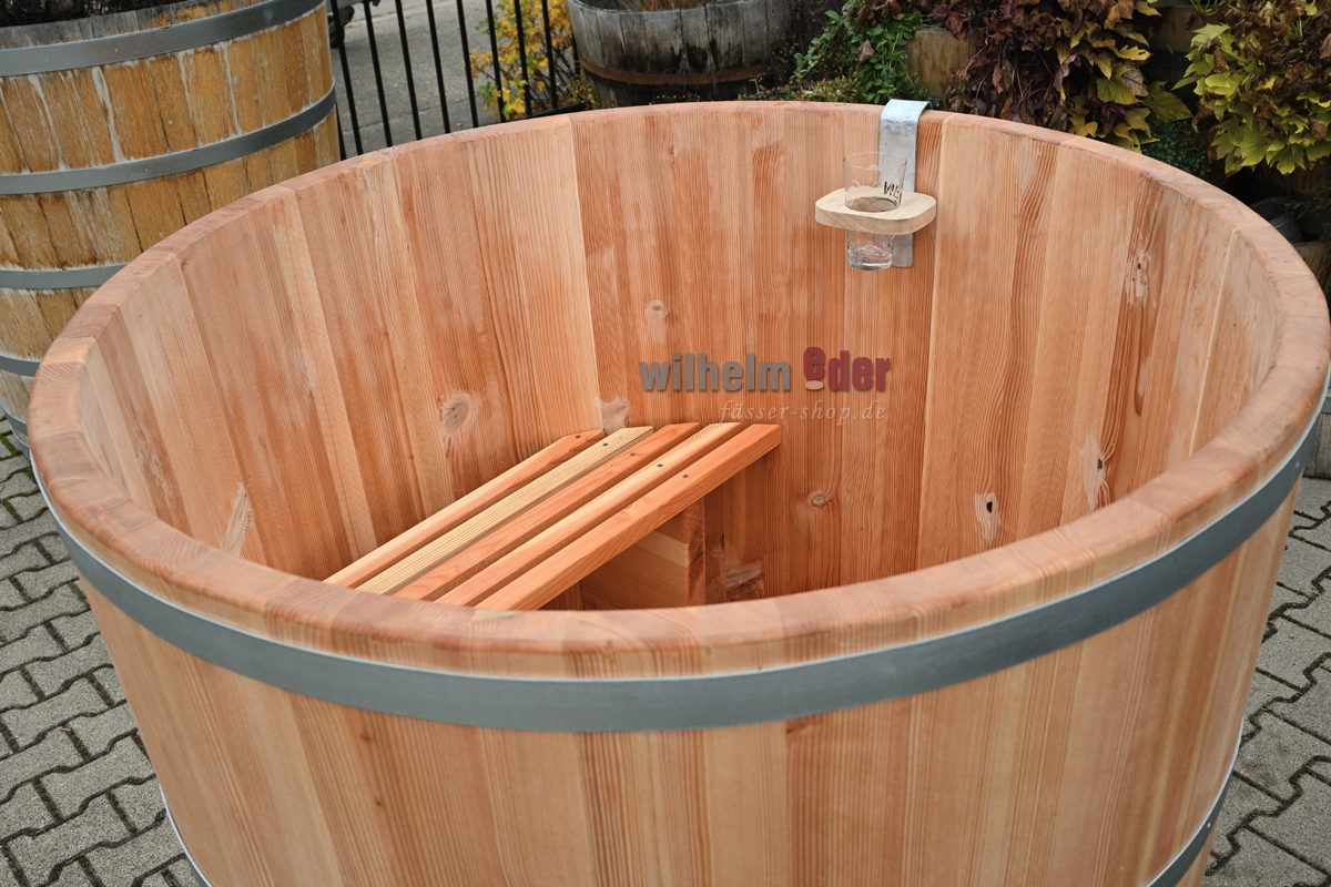 Badebottich_bank_innen_sitzen_wasser_pool_3