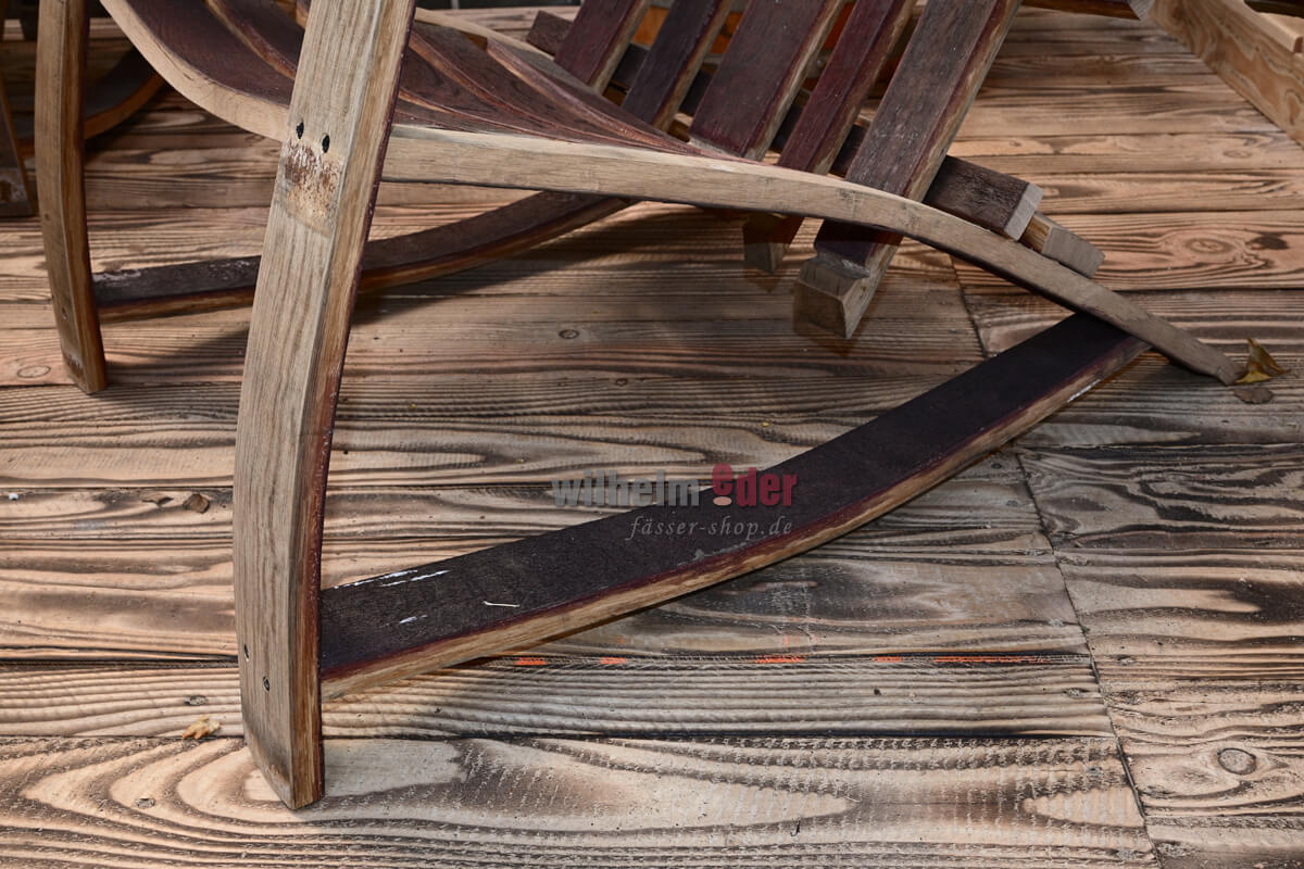 Sitzgruppe_mit_tisch_stuhl_bank_grill_lounge_stuhl_2