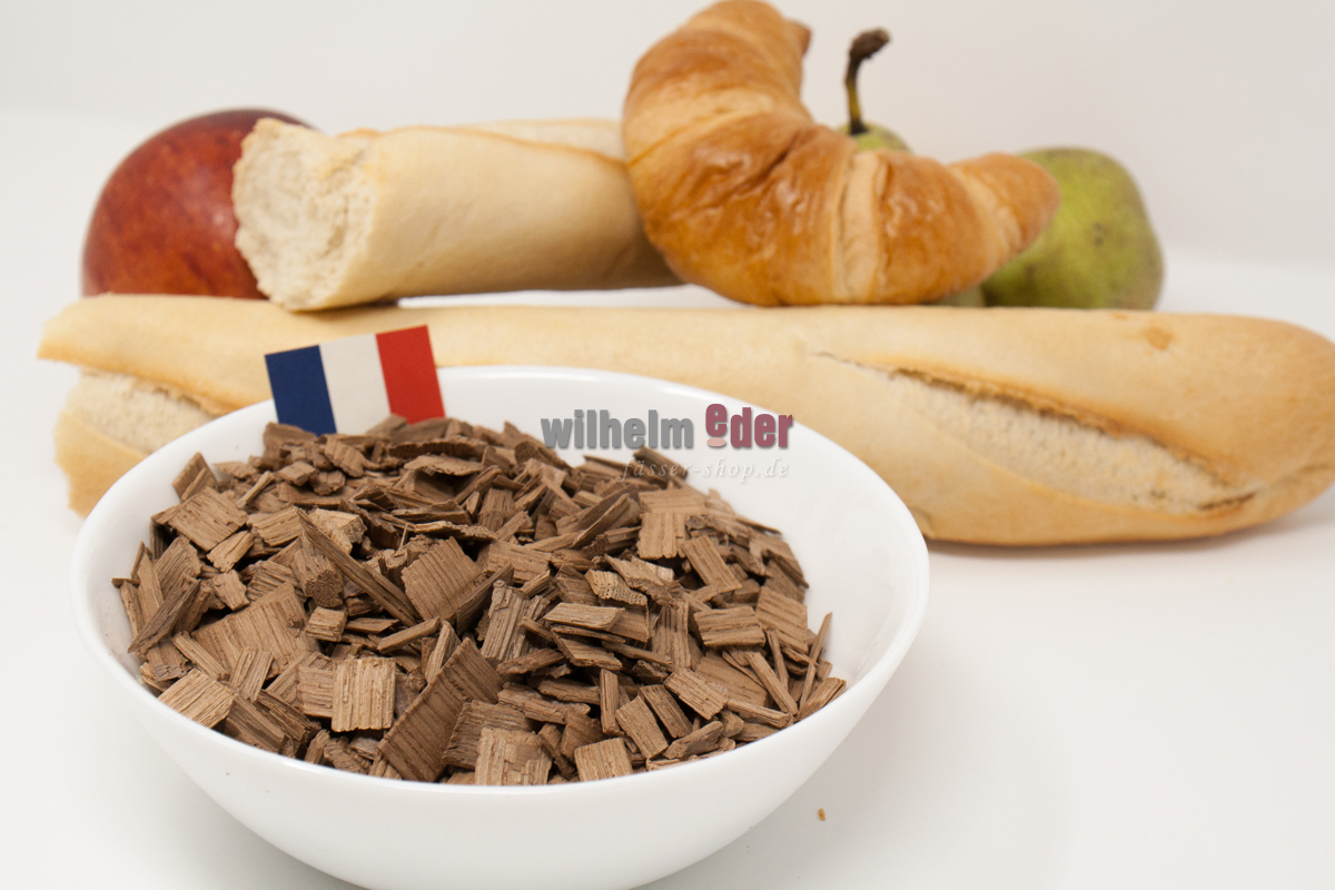 holzchips_fo_large_medium_toast_1 Oak chip - FO - large toasted - ēvOAK