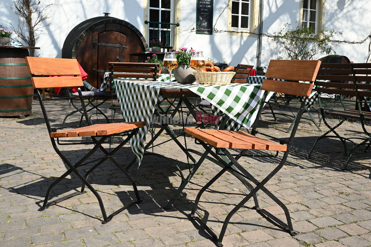biergarten_stuehle_7