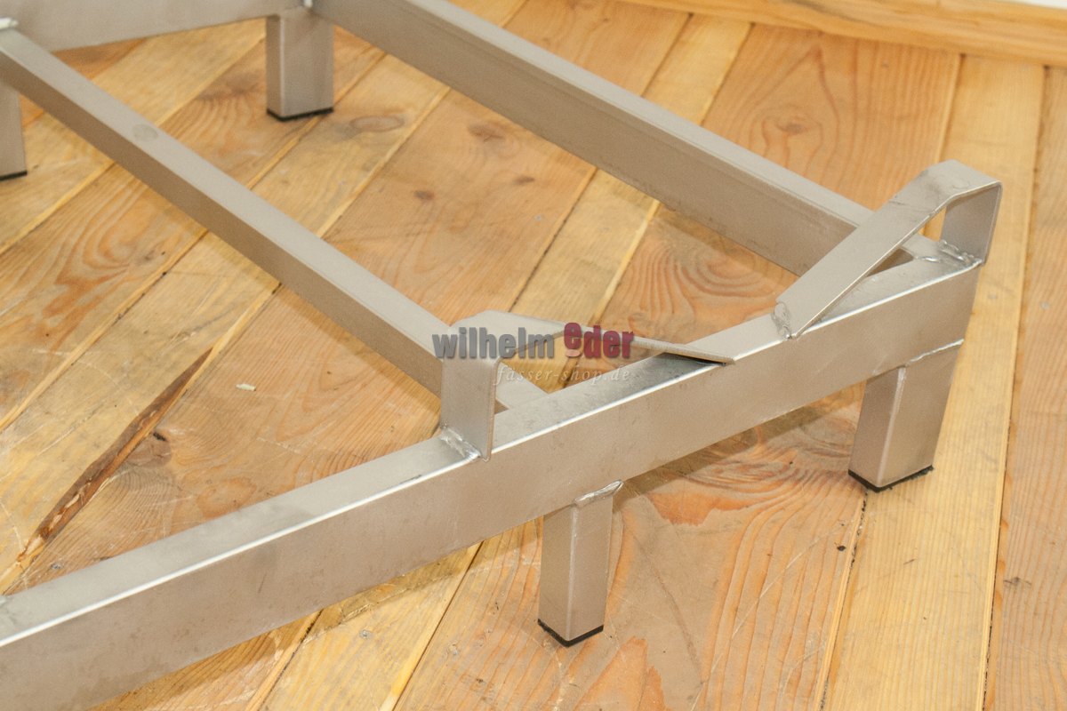 Edelstahlfasslager_boden_fuer_2_500l_faesser_4GOQQgcdXb5S7l