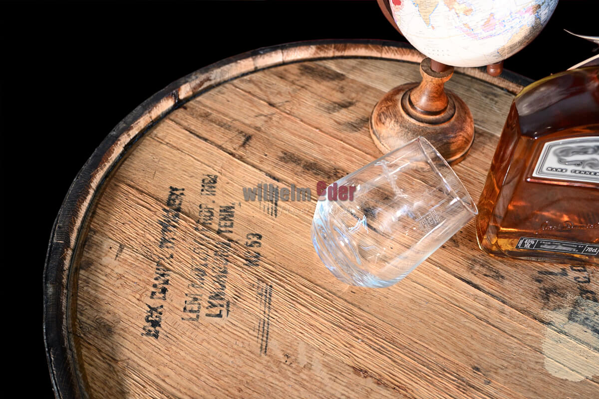 regalfass_jack_daniels_mit_tuer_und_glasscheibe_7