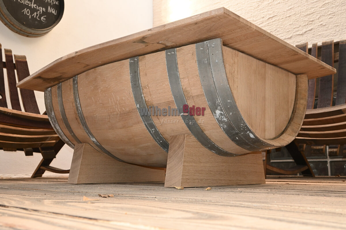 Sitzgruppe_mit_tisch_stuhl_bank_grill_lounge_tisch_3